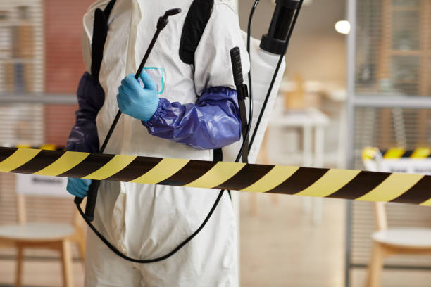 Professional Trauma Scene Cleanup technician working in Riverside, MO